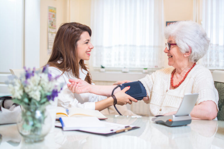 Long Term Care vs Assisted Living: What Are the Differences?