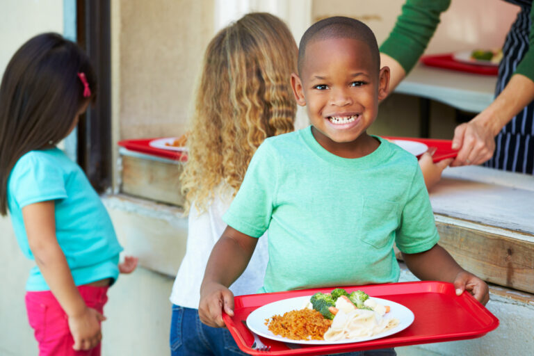4 Benefits of School Cafeteria Cleaning Services