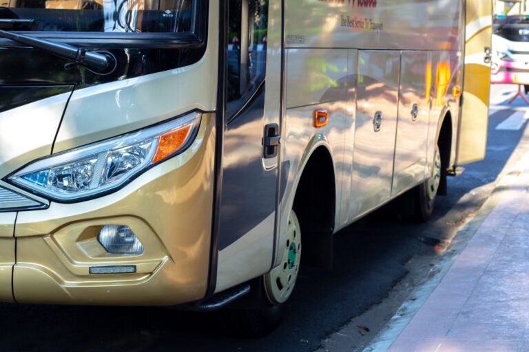 Things to Consider When Looking for Transportation Options from Denver to Colorado, Springs