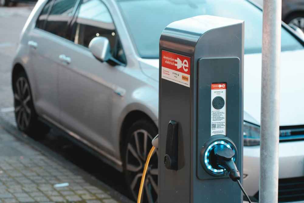 The Advantages of Opting for a Reliable EV Charger Installer